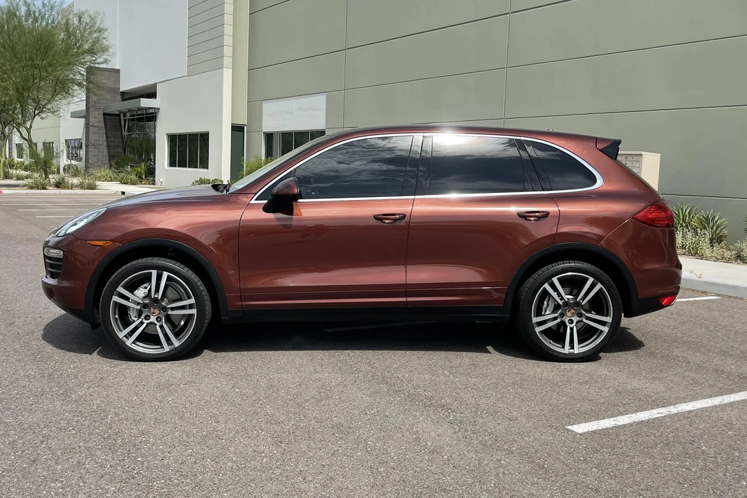 2011 Porsche 958 Cayenne S - Image 7 of 13