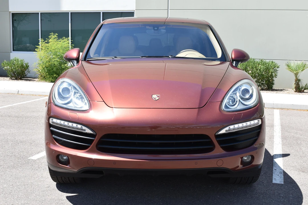 2011 Porsche 958 Cayenne S - Image 2 of 13