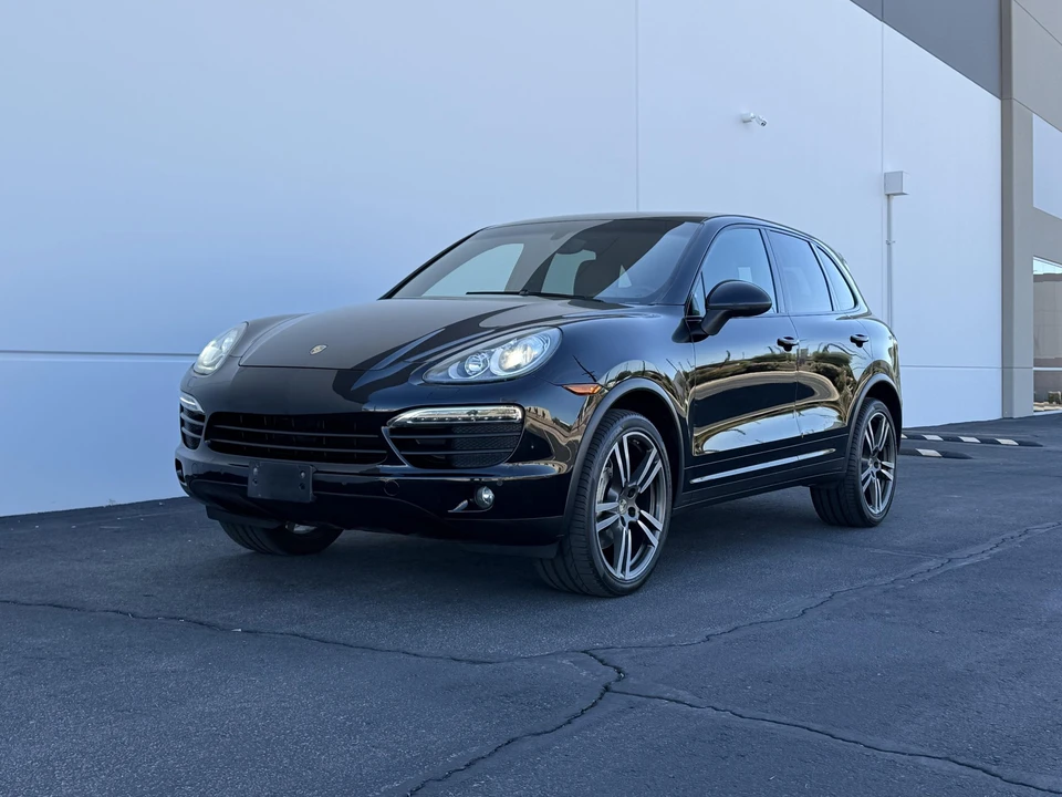 2011 Porsche 958 Cayenne S - Image 3 of 31