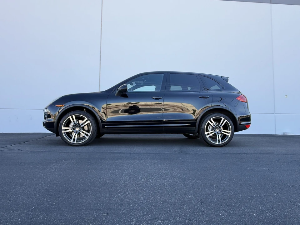 2011 Porsche 958 Cayenne S - Image 5 of 31