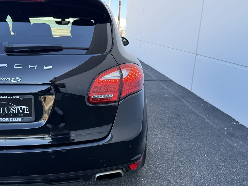 2011 Porsche 958 Cayenne S - Image 28 of 31