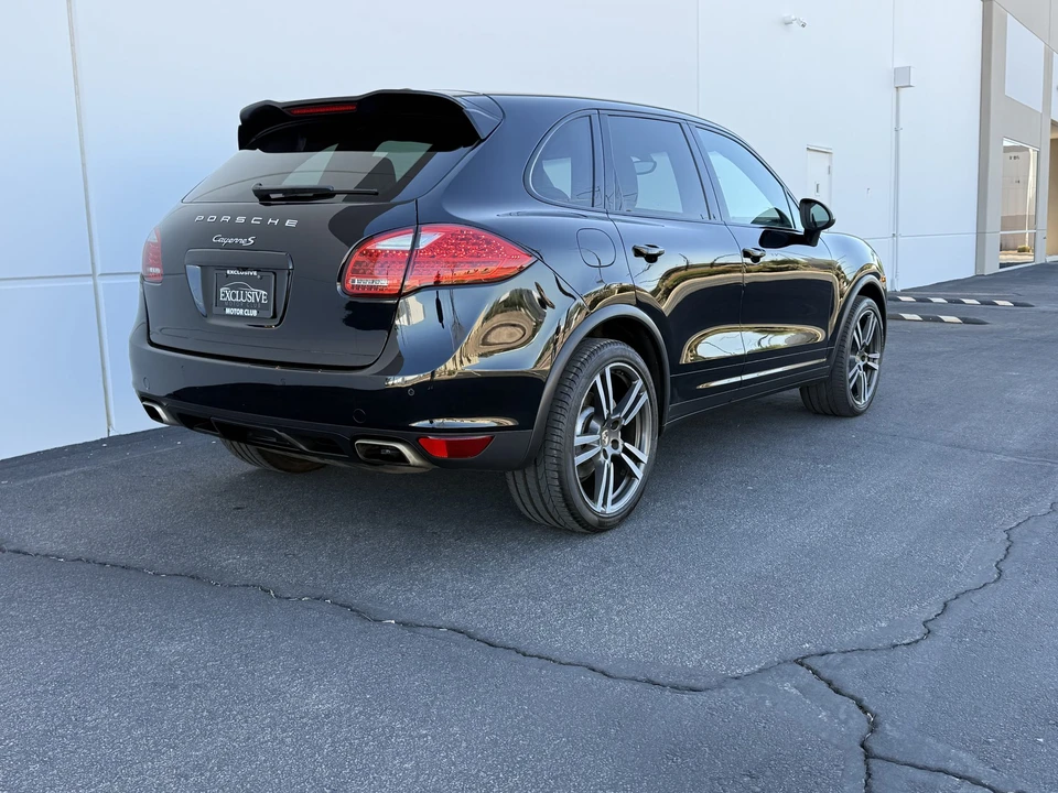2011 Porsche 958 Cayenne S - Image 13 of 31