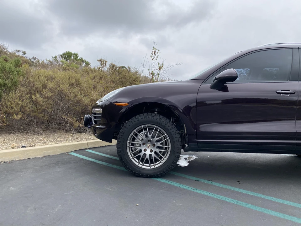 2011 Porsche 958 Cayenne S - Image 9 of 31