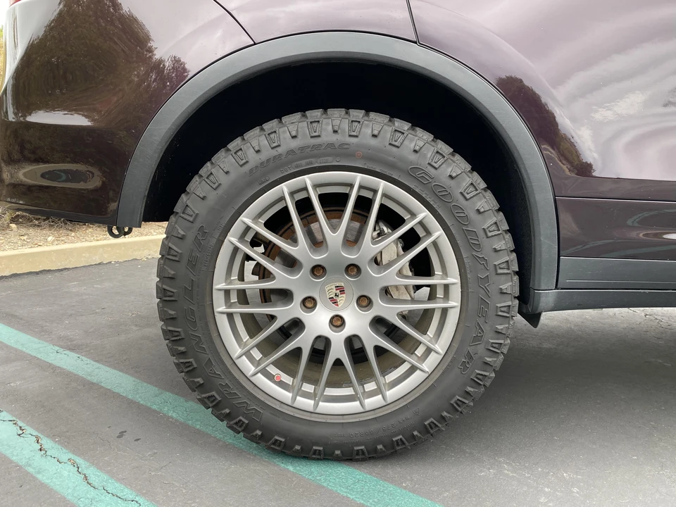2011 Porsche 958 Cayenne S - Image 19 of 31