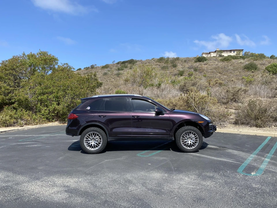 2011 Porsche 958 Cayenne S - Image 8 of 31