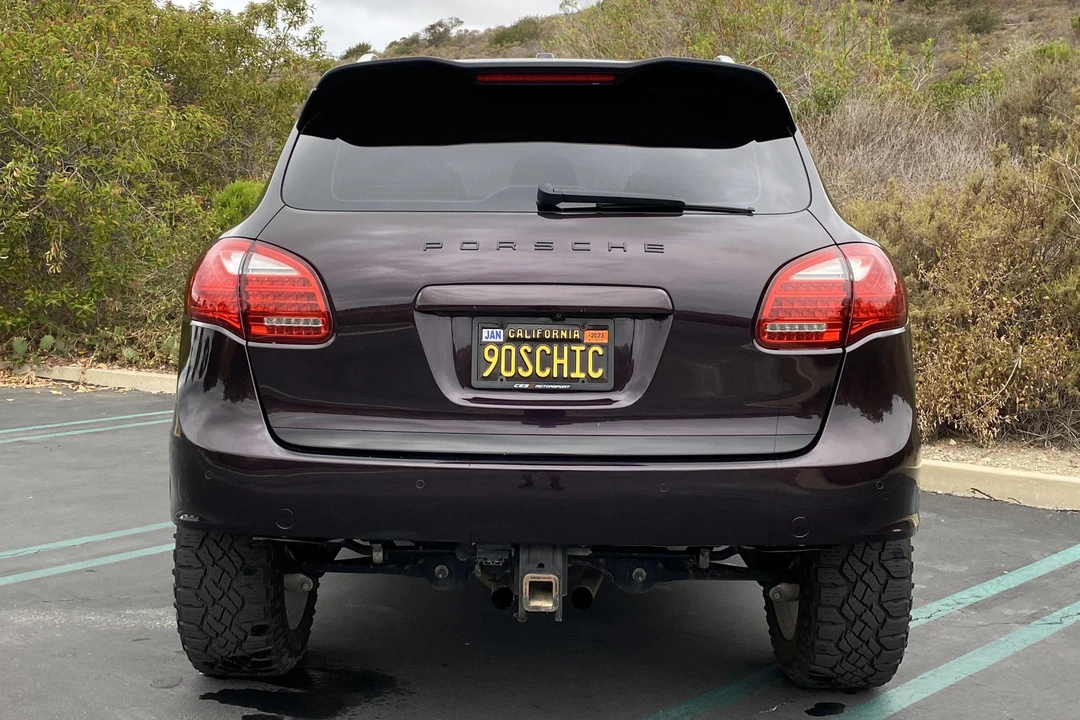 2011 Porsche 958 Cayenne S - Image 5 of 31