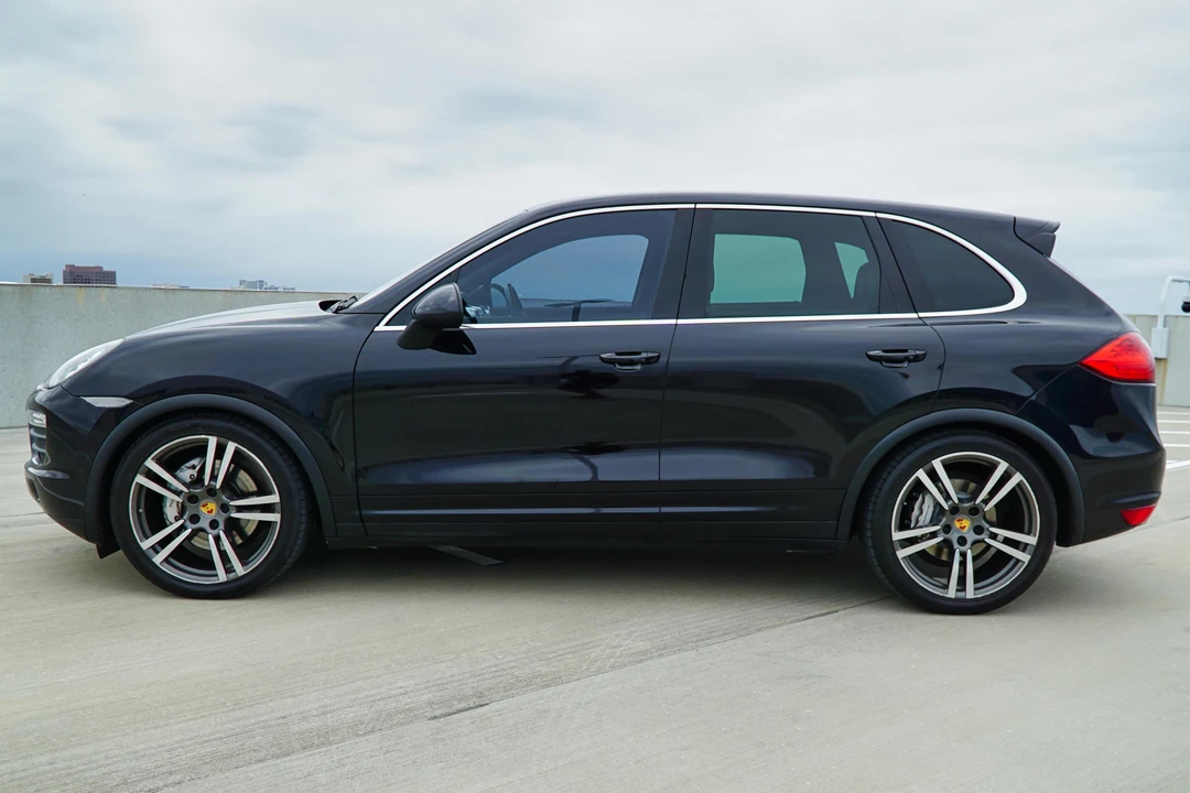 2011 Porsche 958 Cayenne S - Image 3 of 31