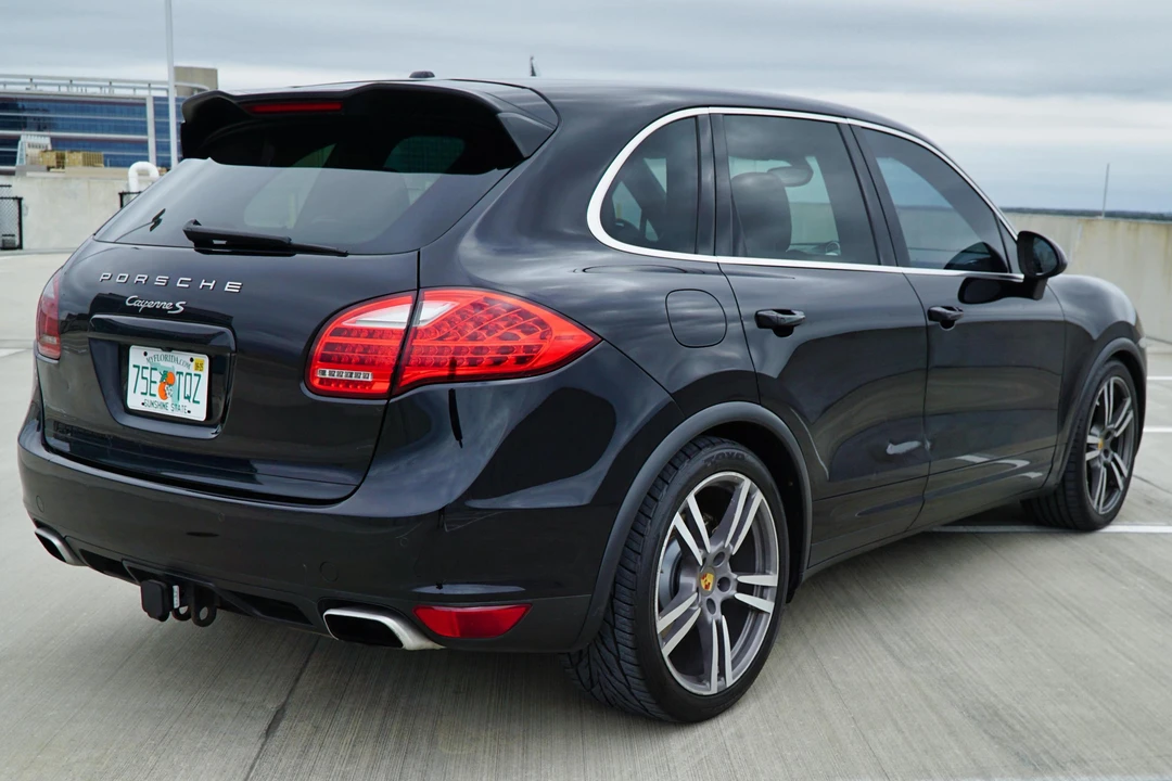 2011 Porsche 958 Cayenne S - Image 4 of 31