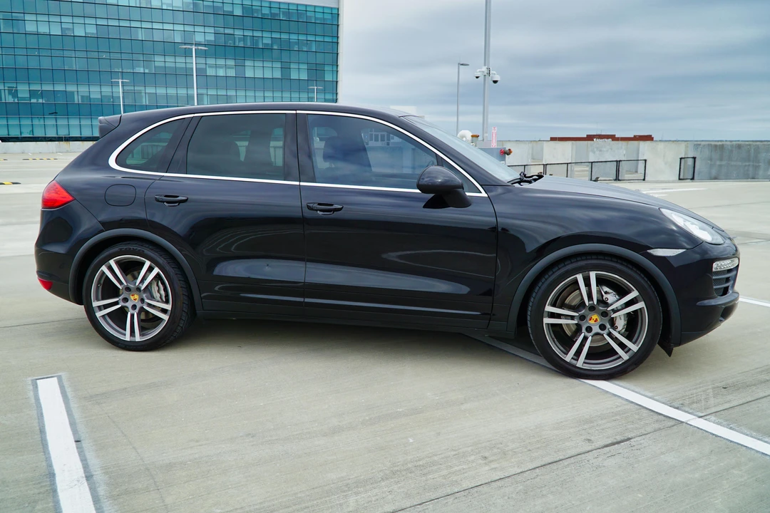 2011 Porsche 958 Cayenne S - Image 14 of 31