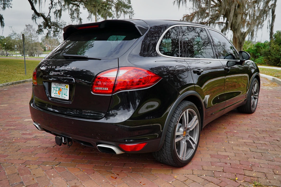 2011 Porsche 958 Cayenne S - Image 27 of 31