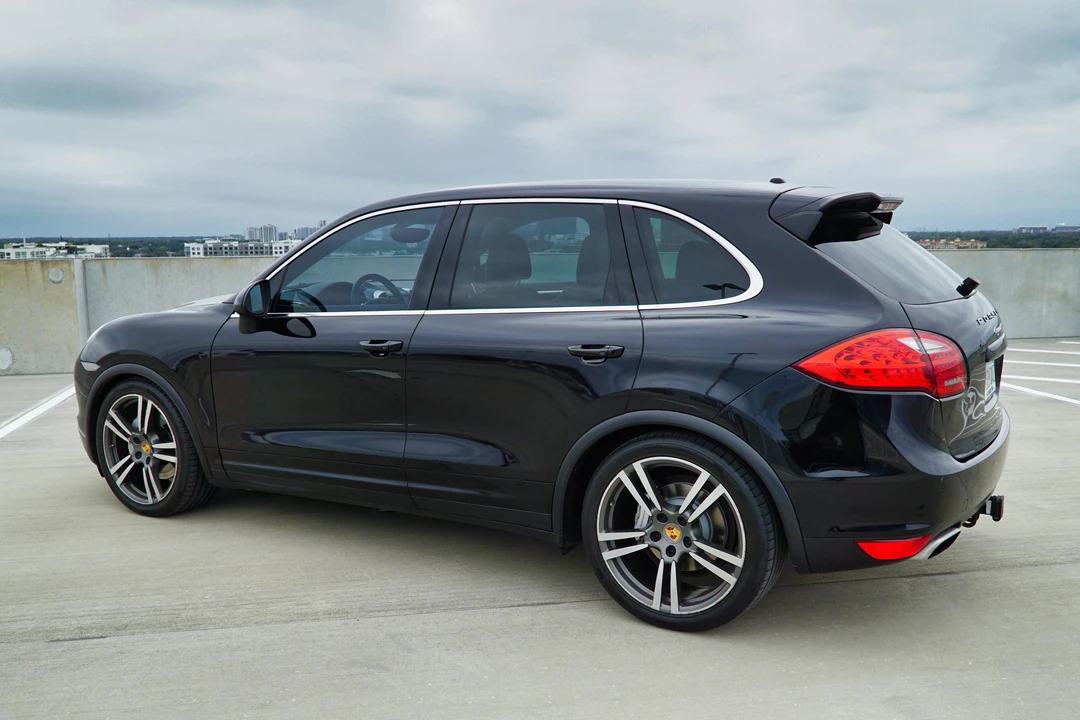 2011 Porsche 958 Cayenne S - Image 8 of 31