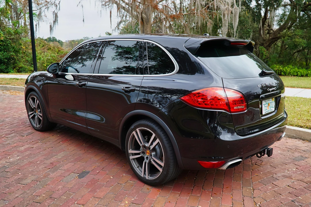 2011 Porsche 958 Cayenne S - Image 24 of 31