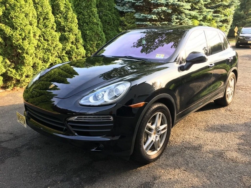 2011 Porsche 958 Cayenne S - Image 3 of 13