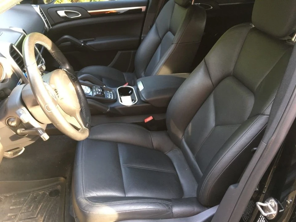 2011 Porsche 958 Cayenne S - Image 8 of 13