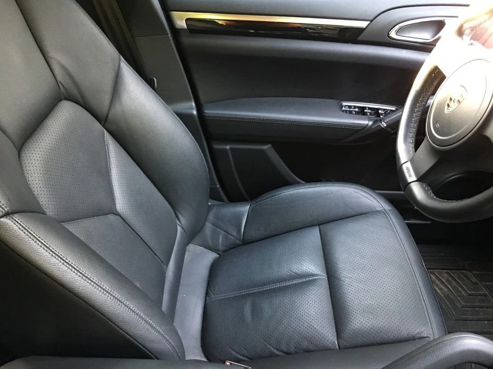 2011 Porsche 958 Cayenne S - Image 9 of 13