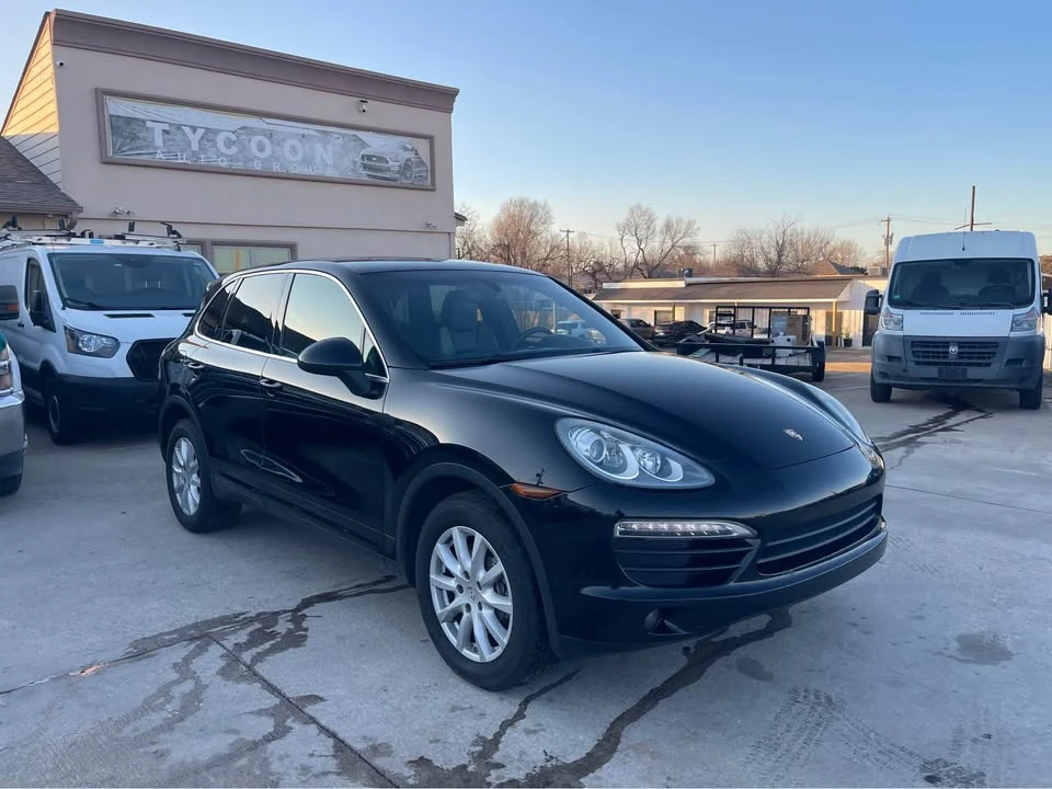 2011 Porsche 958 Cayenne - Image 2 of 12