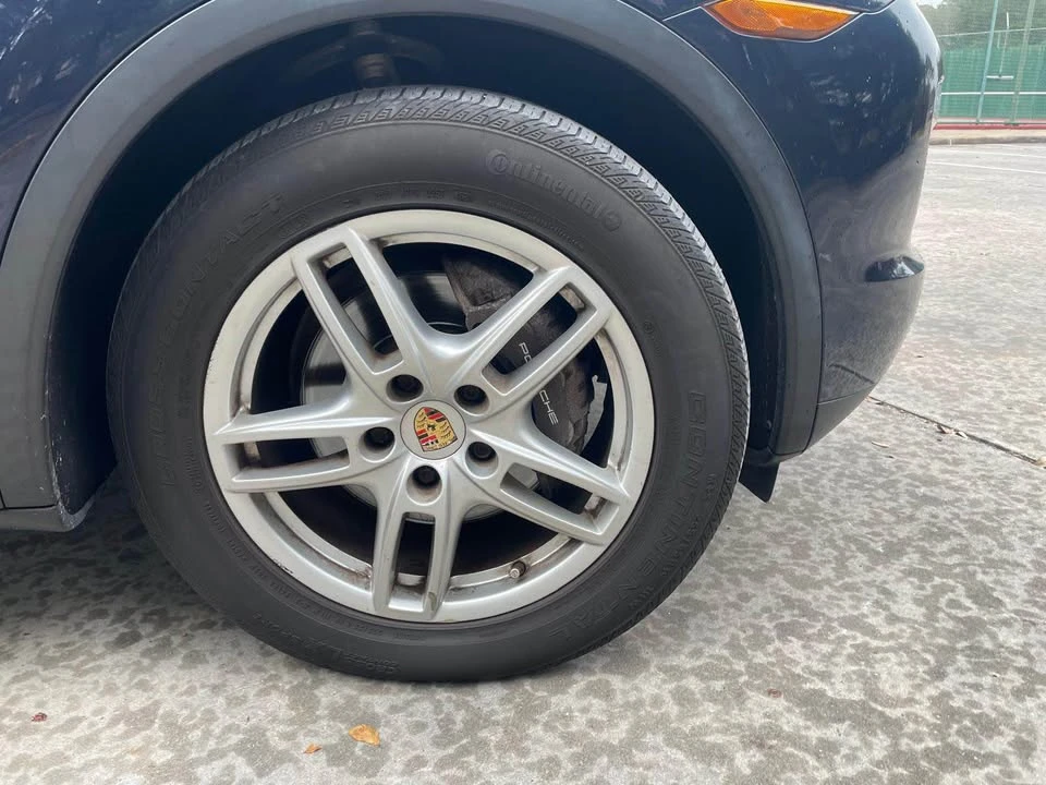 2011 Porsche 958 Cayenne - Image 10 of 19