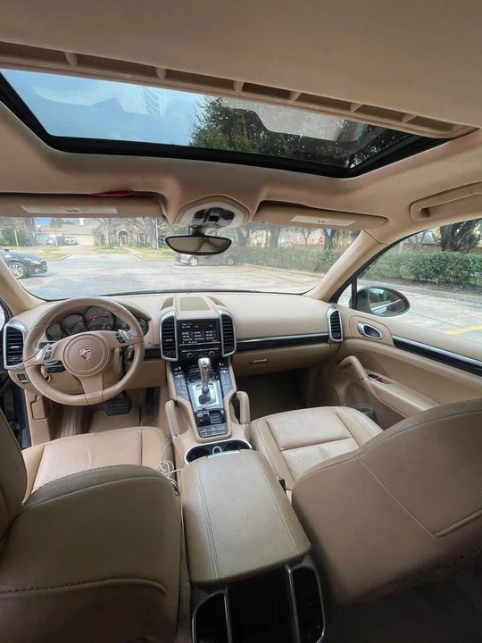 2011 Porsche 958 Cayenne - Image 13 of 19