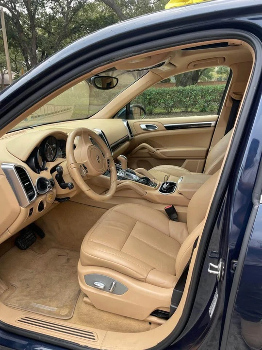 2011 Porsche 958 Cayenne - Image 14 of 19