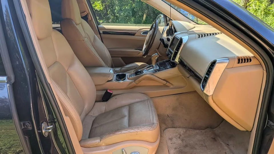 2011 Porsche 958 Cayenne - Image 9 of 12