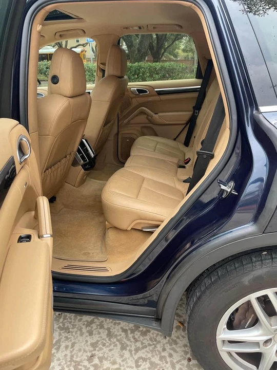 2011 Porsche 958 Cayenne - Image 12 of 19