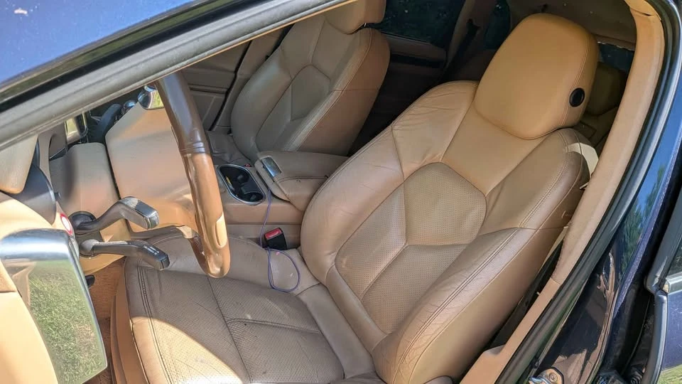 2011 Porsche 958 Cayenne - Image 7 of 12
