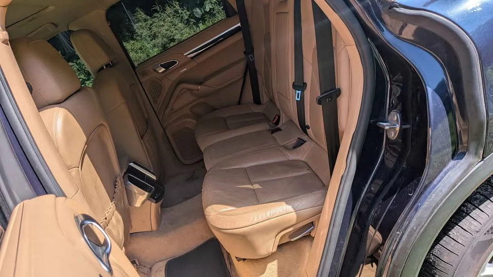 2011 Porsche 958 Cayenne - Image 8 of 12