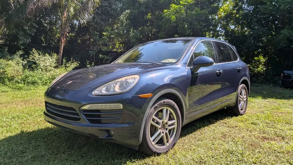 2011 Porsche 958 Cayenne - Image 2 of 12