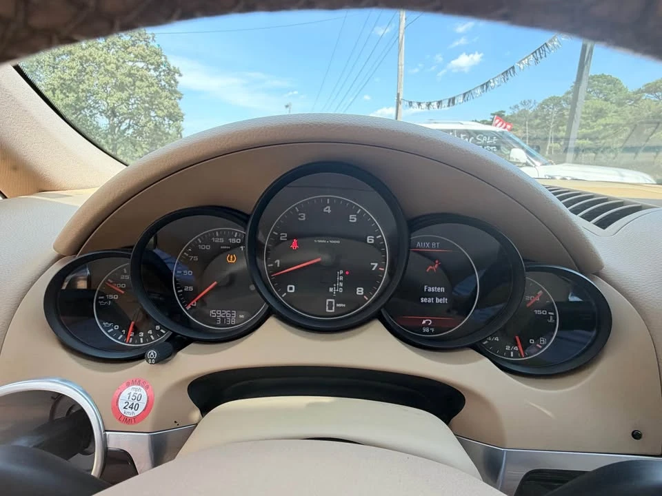 2011 Porsche 958 Cayenne - Image 10 of 20