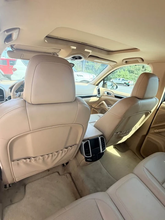 2011 Porsche 958 Cayenne - Image 14 of 20