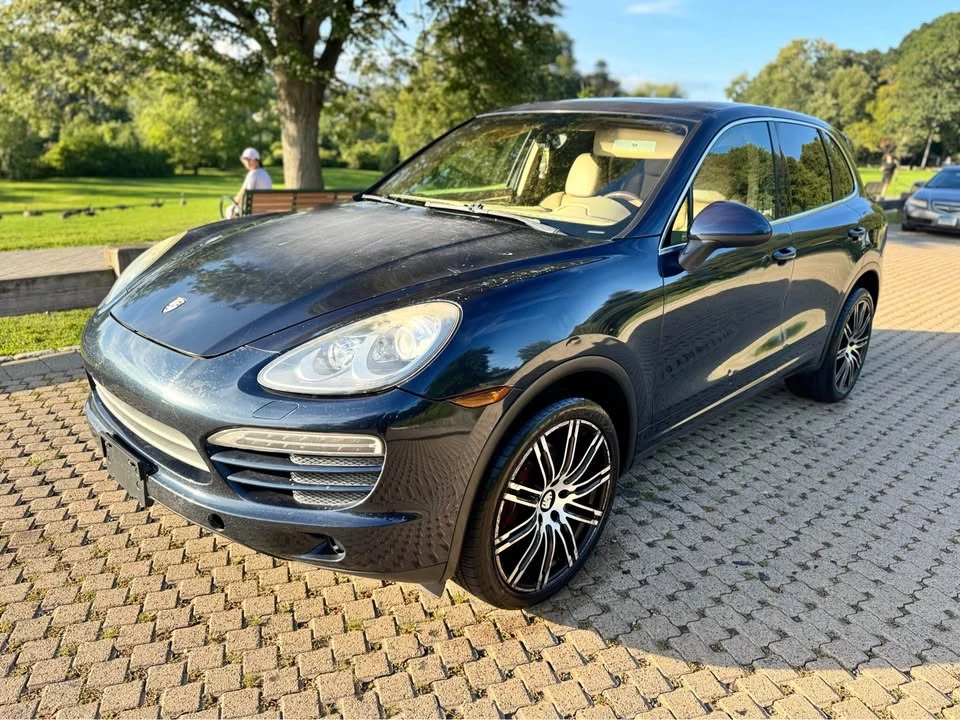 2011 Porsche 958 Cayenne - Image 2 of 15