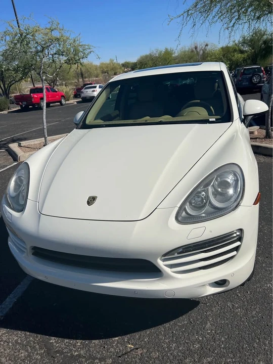 2011 Porsche 958 Cayenne - Image 2 of 3