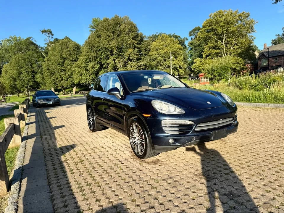 2011 Porsche 958 Cayenne - Image 8 of 17