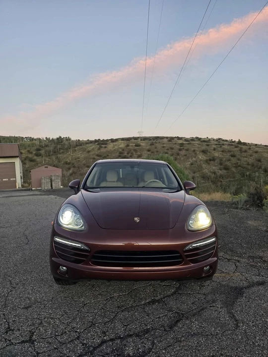2011 Porsche 958 Cayenne - Image 2 of 16