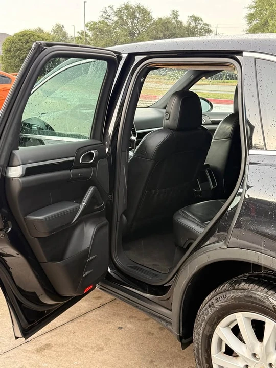 2011 Porsche 958 Cayenne - Image 12 of 12