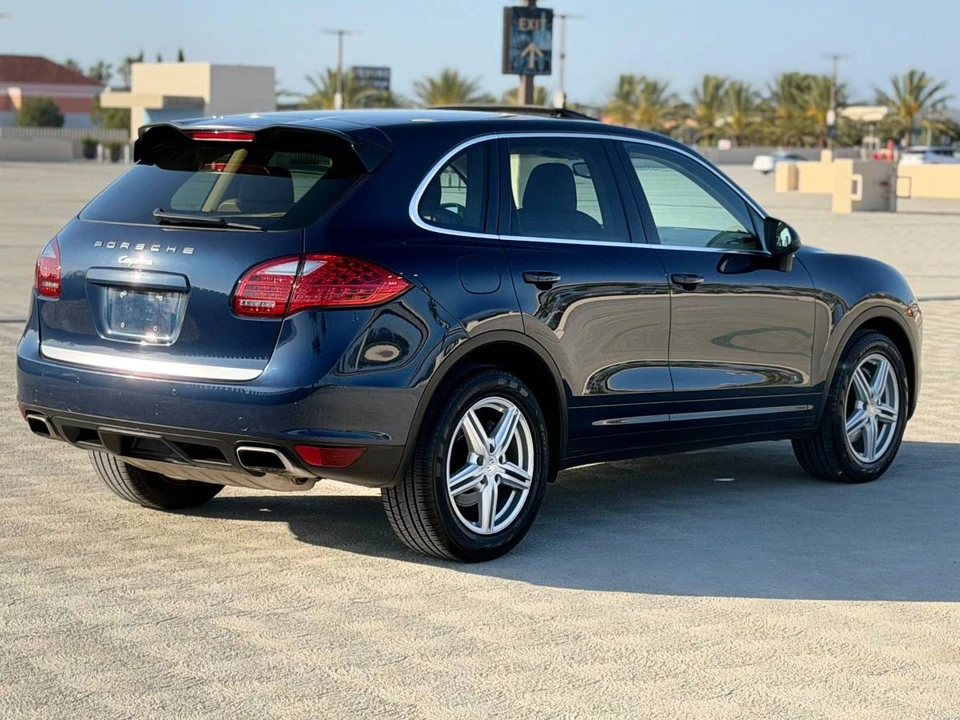 2011 Porsche 958 Cayenne - Image 7 of 20