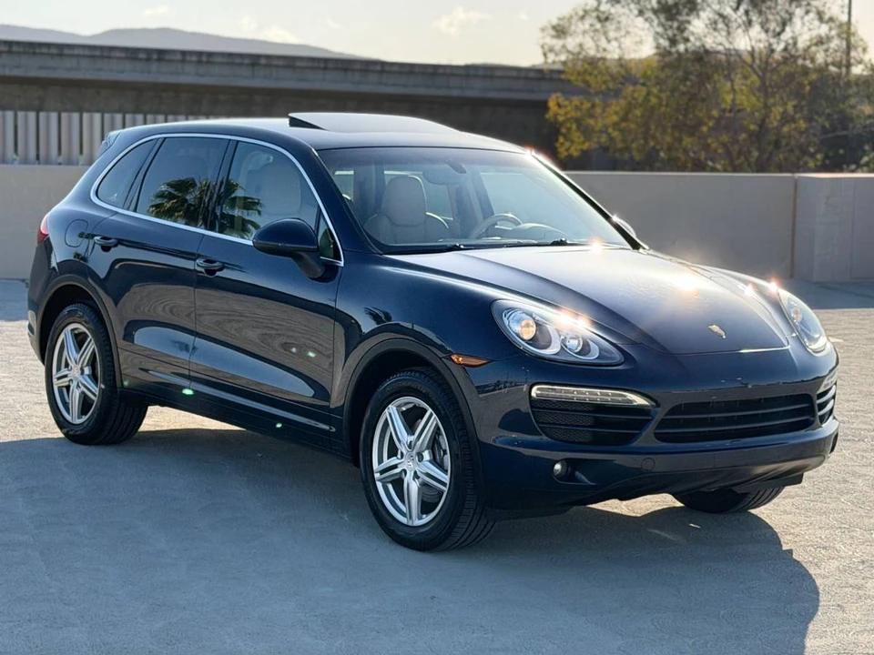 2011 Porsche 958 Cayenne - Image 6 of 20