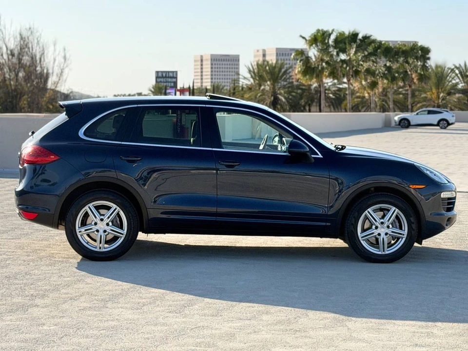 2011 Porsche 958 Cayenne - Image 3 of 20