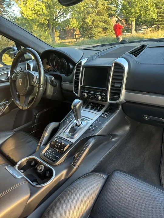 2011 Porsche 958 Cayenne Turbo - Image 14 of 19