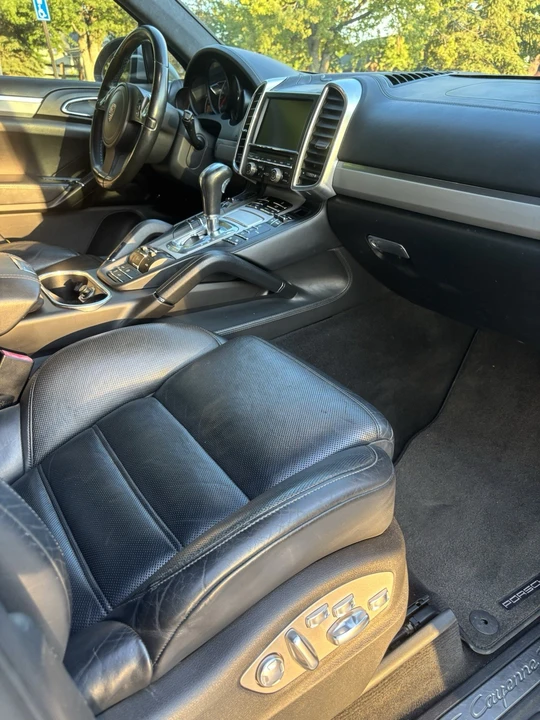 2011 Porsche 958 Cayenne Turbo - Image 13 of 19