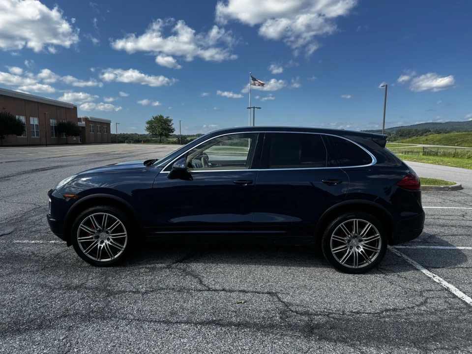 2011 Porsche 958 Cayenne Turbo - Image 6 of 24
