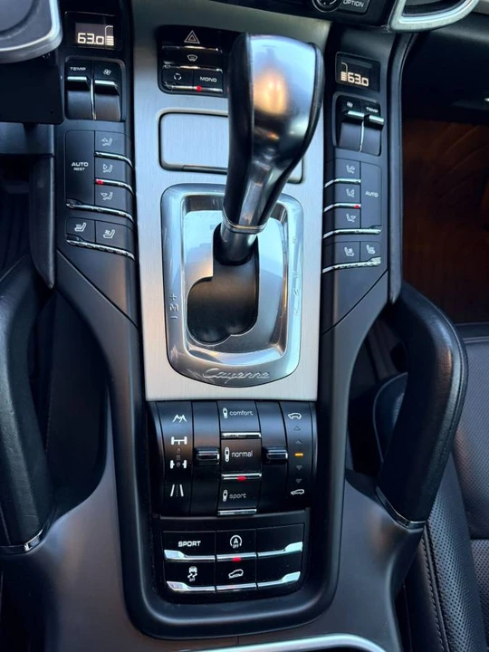 2011 Porsche 958 Cayenne Turbo - Image 19 of 24