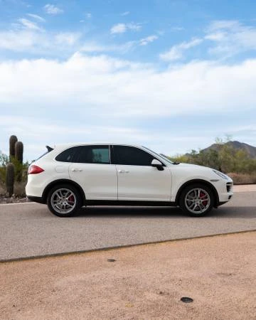 2011 Porsche 958 Cayenne Turbo - Image 9 of 21