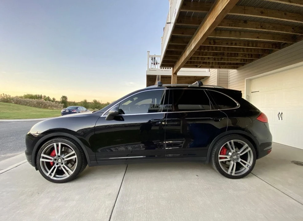 2011 Porsche 958 Cayenne Turbo - Image 2 of 27