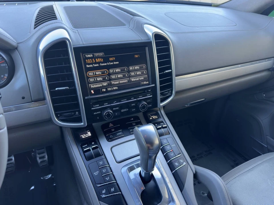 2011 Porsche 958 Cayenne Turbo - Image 15 of 18