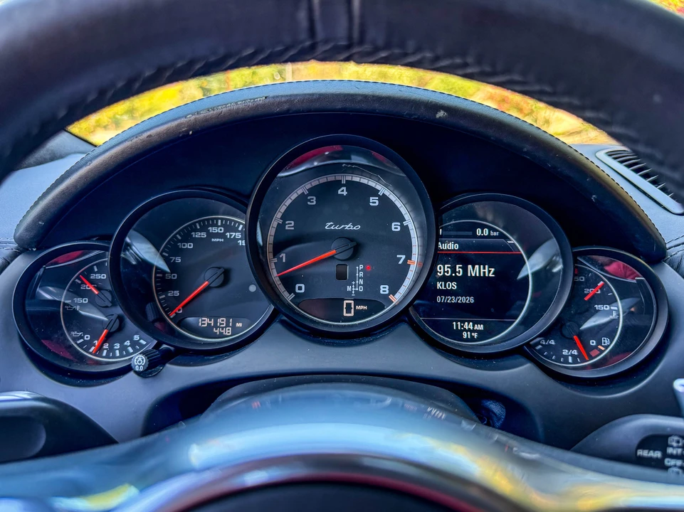 2011 Porsche 958 Cayenne Turbo - Image 26 of 31