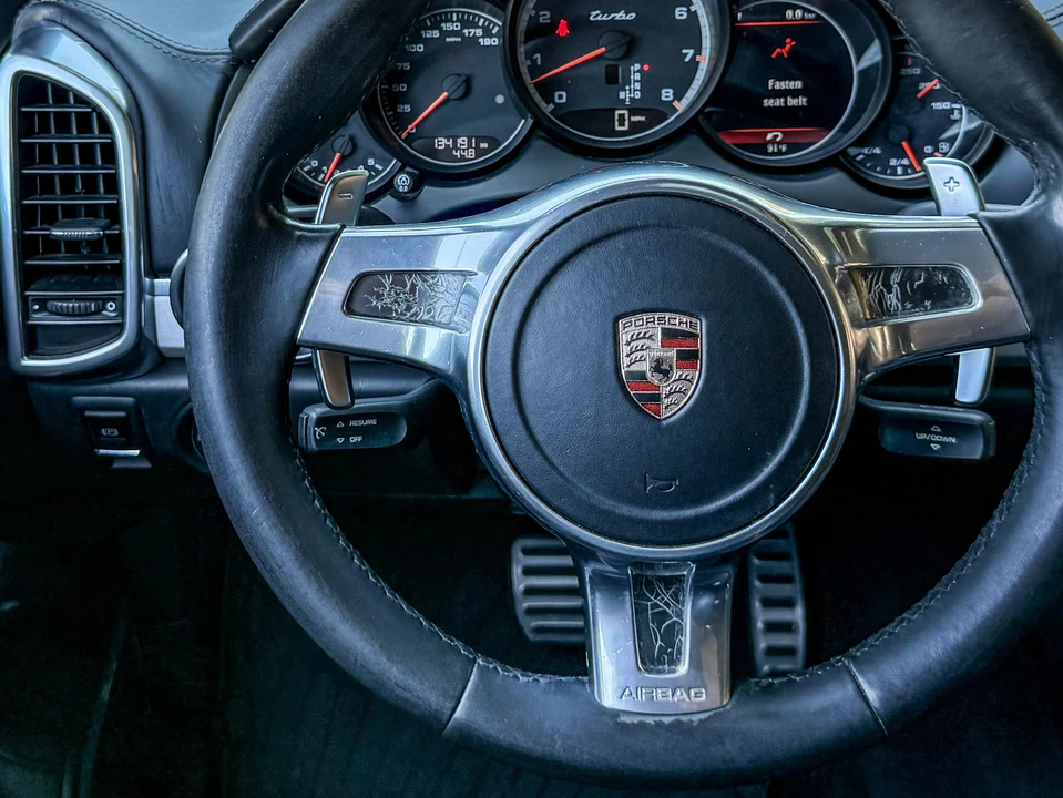2011 Porsche 958 Cayenne Turbo - Image 30 of 31