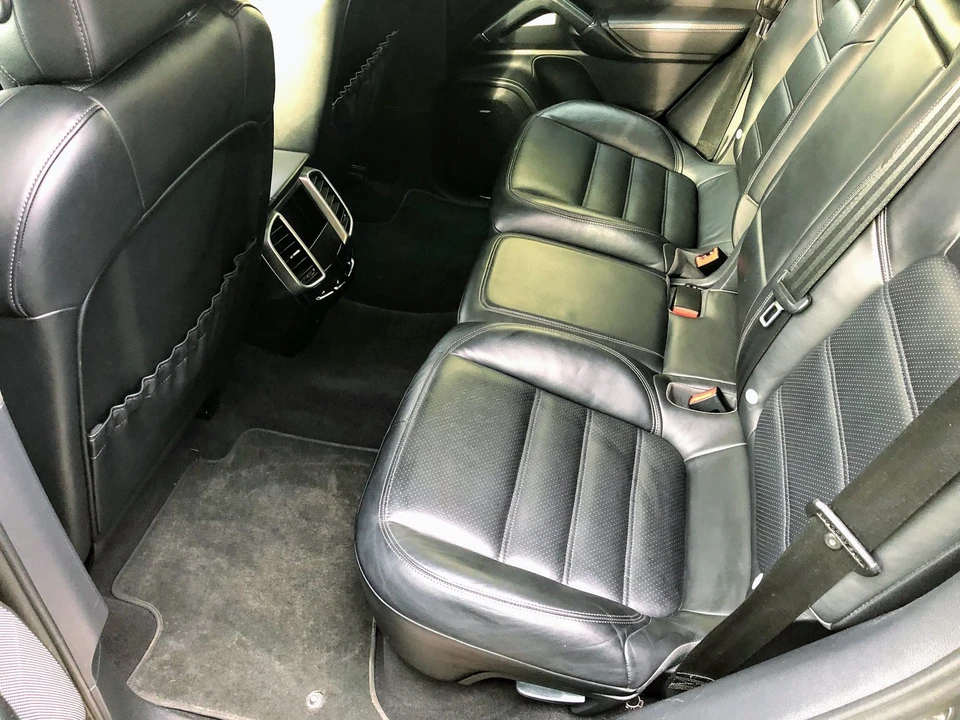 2011 Porsche 958 Cayenne Turbo - Image 17 of 18
