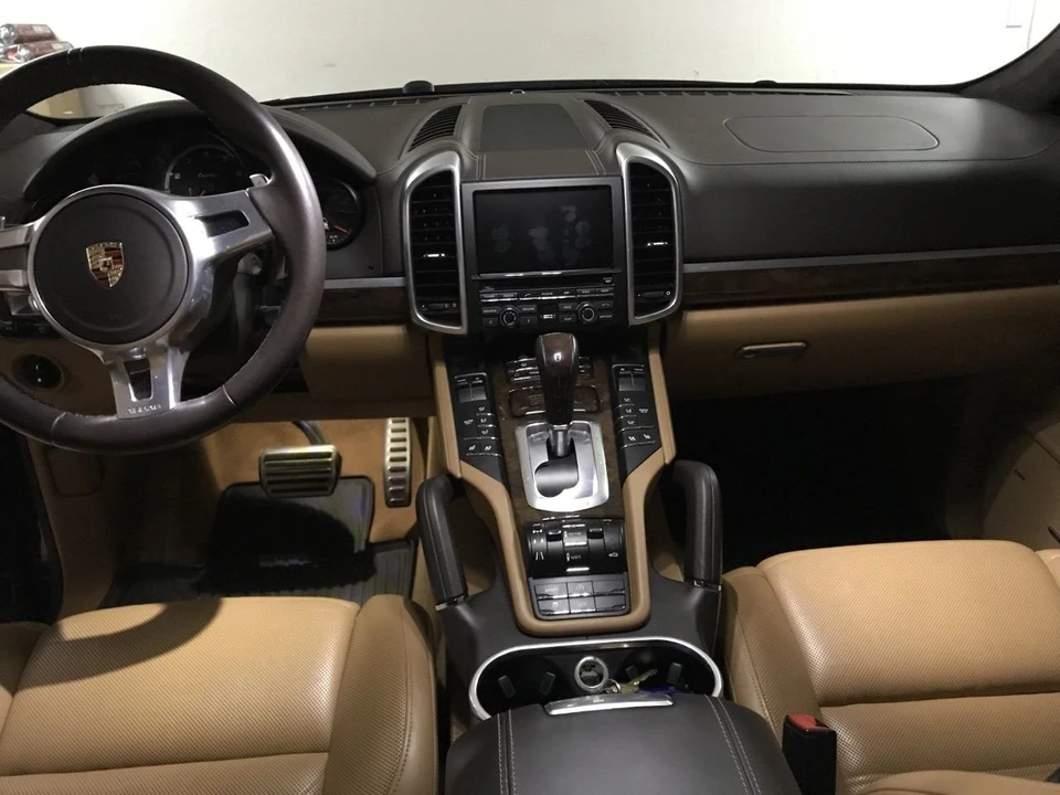 2011 Porsche 958 Cayenne Turbo - Image 6 of 10