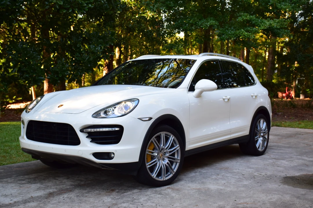 2011 Porsche 958 Cayenne Turbo - Image 2 of 3